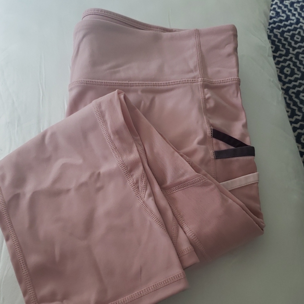 Fabletics capri leggings